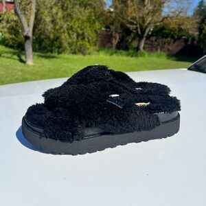 UGG Black Fluff Slide Sandals size 7 gentle used